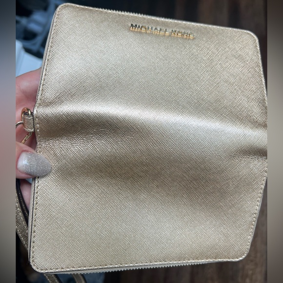 Michael Kors Wallet/Wristlet - Picture 5 of 7